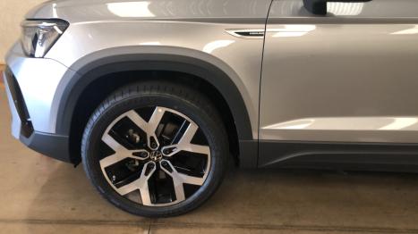 VOLKSWAGEN Taos 1.4 16V 4P FLEX 250 TSI HIGHLINE AUTOM�TICO, Foto 7