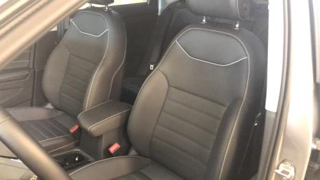 VOLKSWAGEN Taos 1.4 16V 4P FLEX 250 TSI HIGHLINE AUTOM�TICO, Foto 14