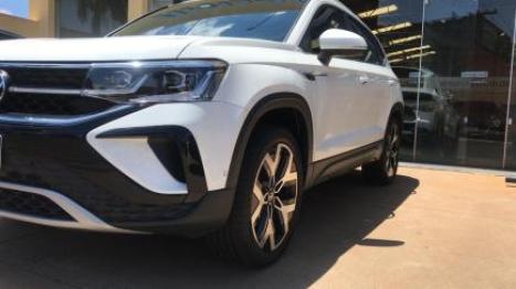 VOLKSWAGEN Taos 1.4 16V 4P FLEX 250 TSI HIGHLINE AUTOM�TICO, Foto 4