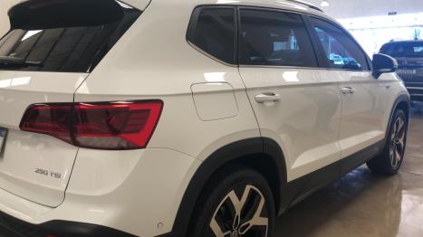 VOLKSWAGEN Taos 1.4 16V 4P FLEX 250 TSI HIGHLINE AUTOM�TICO, Foto 4
