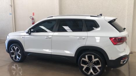 VOLKSWAGEN Taos 1.4 16V 4P FLEX 250 TSI HIGHLINE AUTOM�TICO, Foto 13