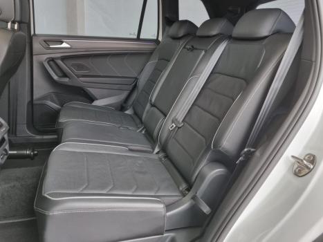 VOLKSWAGEN Tiguan 1.4 250 TSI TOTAL FLEX ALLSPACE COMFORTLINE TURBO AUTOM�TICO TIPTRONIC, Foto 3