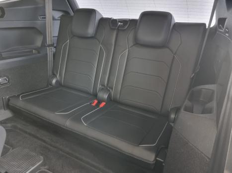VOLKSWAGEN Tiguan 1.4 250 TSI TOTAL FLEX ALLSPACE COMFORTLINE TURBO AUTOM�TICO TIPTRONIC, Foto 10