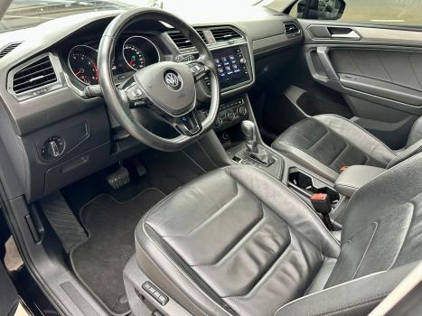 VOLKSWAGEN Tiguan 1.4 250 TSI TOTAL FLEX ALLSPACE COMFORTLINE TURBO AUTOM�TICO TIPTRONIC, Foto 5