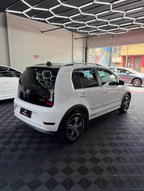 VOLKSWAGEN UP 1.0 4P FLEX 170 TSI XTREME, Foto 4