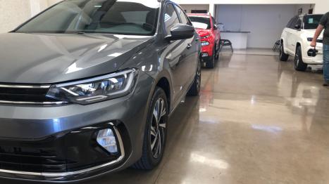 VOLKSWAGEN Virtus 1.0 4P 200 TSI FLEX HIGHLINE AUTOM�TICO, Foto 5