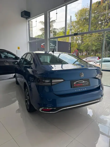 VOLKSWAGEN Virtus 1.0 4P 200 TSI FLEX HIGHLINE AUTOM�TICO, Foto 5