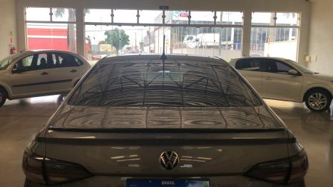 VOLKSWAGEN Virtus 1.4 4P 250 TSI EXCLUSIVE AUTOM�TICO, Foto 10