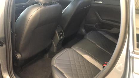 VOLKSWAGEN Virtus 1.4 4P 250 TSI EXCLUSIVE AUTOM�TICO, Foto 16