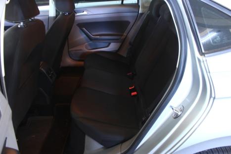 VOLKSWAGEN Virtus 1.0 4P 200 TSI FLEX COMFORTLINE AUTOM�TICO, Foto 11
