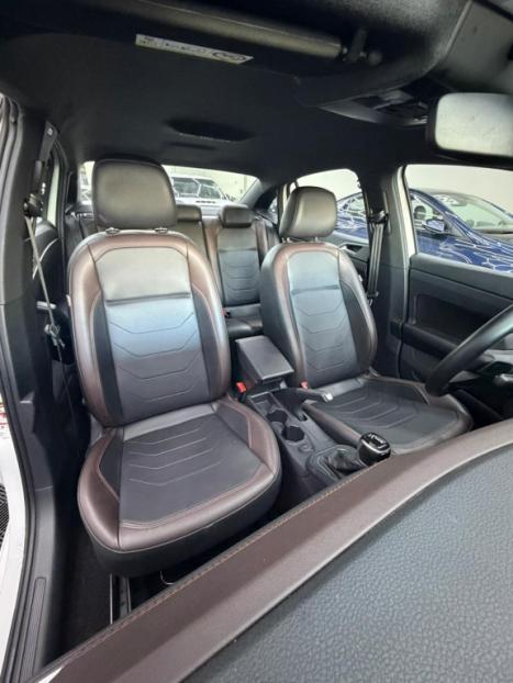 VOLKSWAGEN Virtus 1.0 4P 200 TSI FLEX HIGHLINE AUTOM�TICO, Foto 10