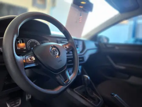 VOLKSWAGEN Virtus 1.6 4P MSI FLEX AUTOM�TICO, Foto 10