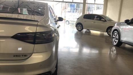 VOLKSWAGEN Virtus 1.4 4P 250 TSI EXCLUSIVE AUTOM�TICO, Foto 10