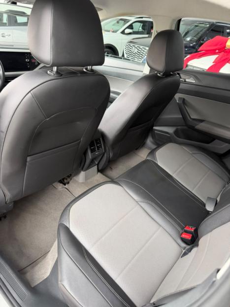 VOLKSWAGEN Virtus 1.0 4P 200 TSI FLEX HIGHLINE AUTOM�TICO, Foto 12