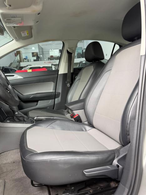 VOLKSWAGEN Virtus 1.0 4P 200 TSI FLEX HIGHLINE AUTOM�TICO, Foto 13