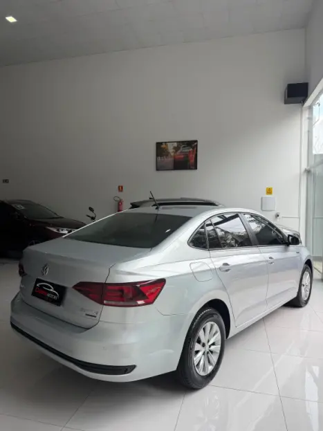 VOLKSWAGEN Virtus 1.0 4P 200 TSI FLEX COMFORTLINE AUTOM�TICO, Foto 4