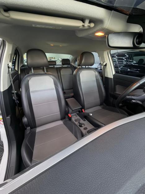 VOLKSWAGEN Virtus 1.0 4P 200 TSI FLEX HIGHLINE AUTOM�TICO, Foto 10