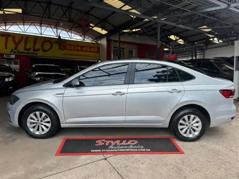 VOLKSWAGEN Virtus 1.0 4P 200 TSI FLEX COMFORTLINE AUTOMÁTICO, Foto 8