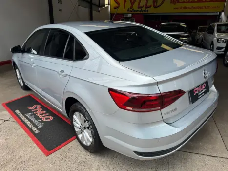 VOLKSWAGEN Virtus 1.0 4P 200 TSI FLEX COMFORTLINE AUTOMÁTICO, Foto 12