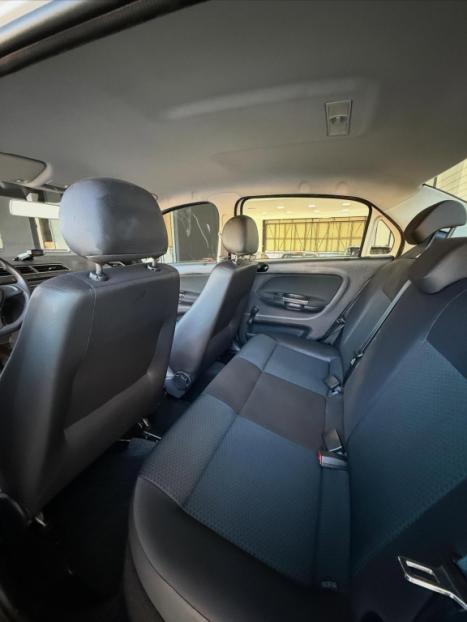 VOLKSWAGEN Voyage 1.6 4P FLEX, Foto 6 VOLKSWAGEN Voyage 1.6 4P FLEX, Foto 6