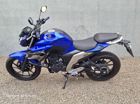 YAMAHA FZ 25 250 Fazer Flex , Foto 1