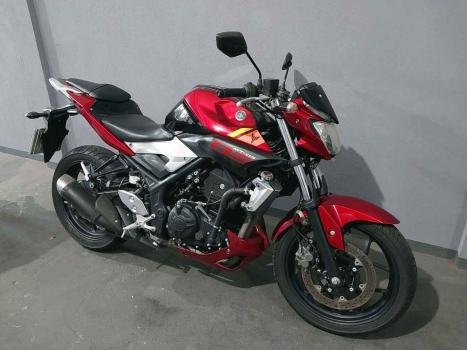 YAMAHA MT-03 300 ABS, Foto 2