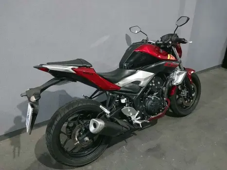 YAMAHA MT-03 300 ABS, Foto 10
