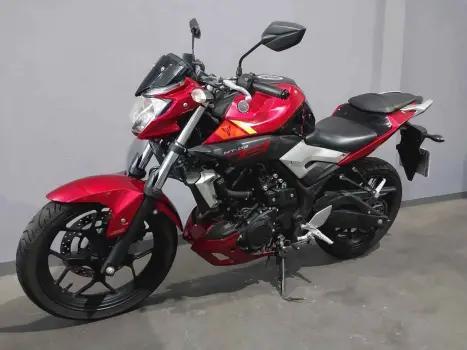 YAMAHA MT-03 300 ABS, Foto 11