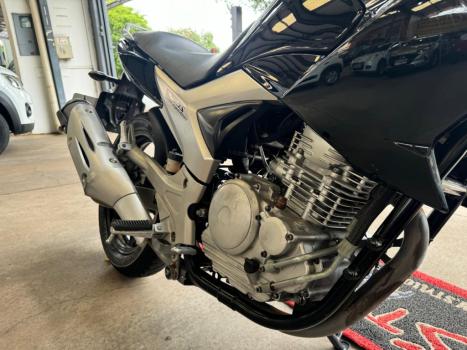 YAMAHA YS Fazer 250 LIMITED EDITION, Foto 5