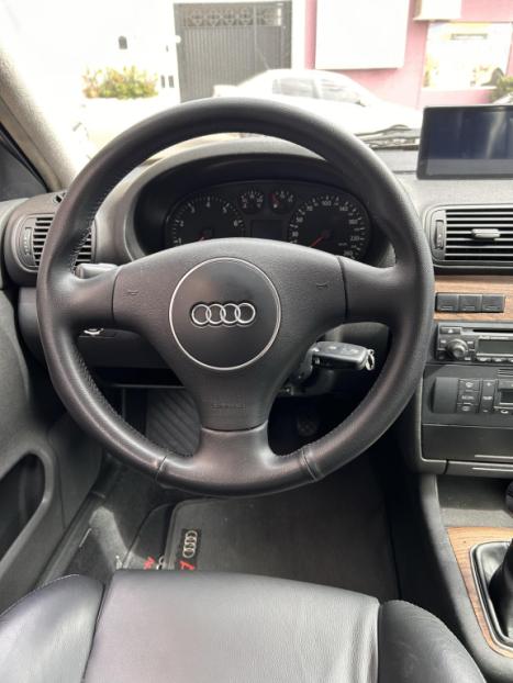 AUDI A3 1.8 4P, Foto 4
