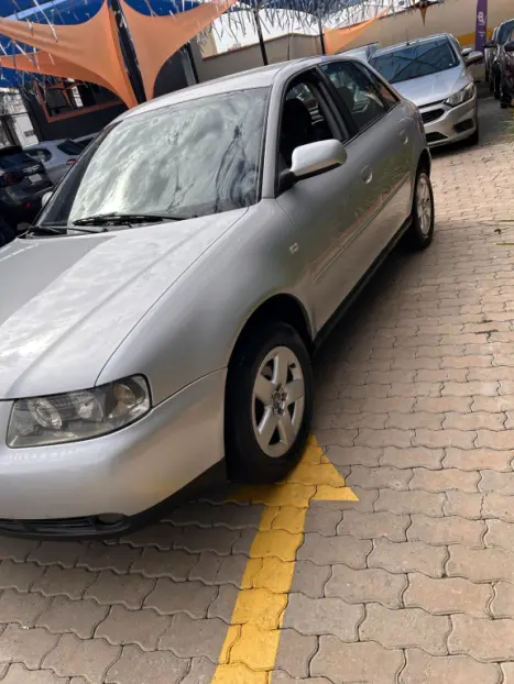 AUDI A3 1.8 4P, Foto 9