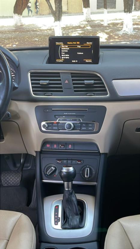 AUDI Q3 1.4 4P FLEX TFSI AMBIENTE S-TRONIC AUTOMTICO, Foto 6