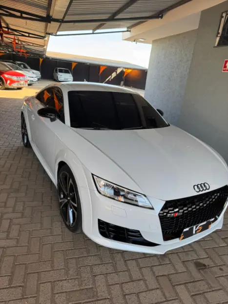 AUDI TT 2.0 TFSI COUP AMBITION S-TRONIC AUTOMTICO, Foto 2