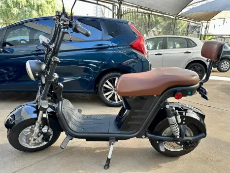 BENZHOU YY 150 Scooter Retro , Foto 3