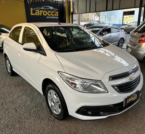 CHEVROLET Onix Hatch 1.0 4P FLEX LT, Foto 2