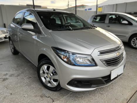 CHEVROLET Onix Hatch 1.4 4P FLEX LT, Foto 3