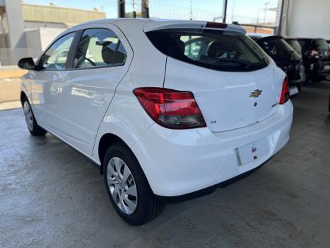 CHEVROLET Onix Hatch 1.4 4P FLEX LT, Foto 6