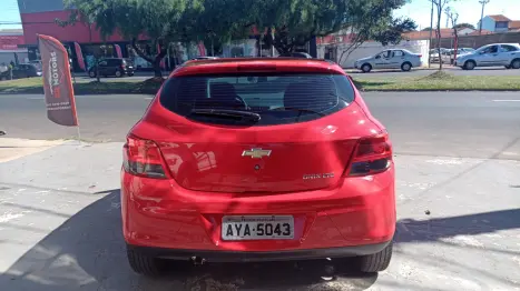 CHEVROLET Onix Hatch 1.4 4P FLEX LTZ, Foto 2