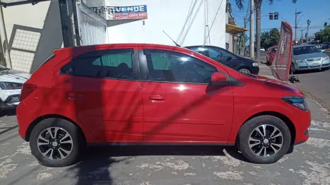 CHEVROLET Onix Hatch 1.4 4P FLEX LTZ, Foto 3