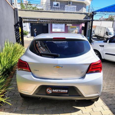CHEVROLET Onix Hatch 1.0 4P FLEX LT PLUS, Foto 7