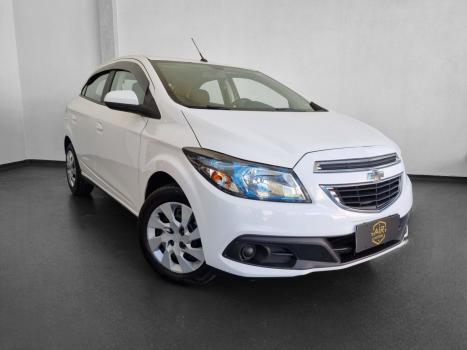 CHEVROLET Onix Hatch 1.4 4P FLEX LT, Foto 5