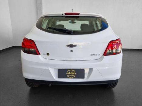 CHEVROLET Onix Hatch 1.4 4P FLEX LT, Foto 7