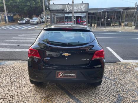 CHEVROLET Onix Hatch 1.4 4P FLEX LT, Foto 9