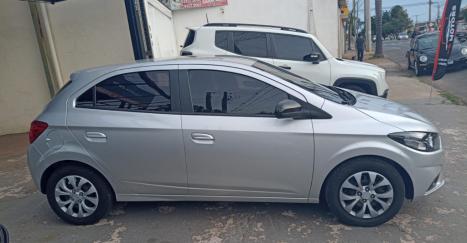 CHEVROLET Onix Hatch 1.0 4P FLEX JOY BLACK, Foto 2