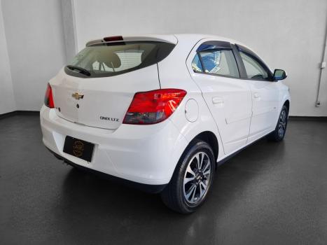 CHEVROLET Onix Hatch 1.4 4P FLEX LTZ, Foto 7