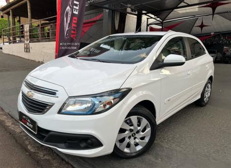 CHEVROLET Onix Hatch 1.4 4P FLEX LT, Foto 1