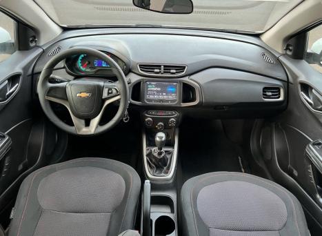 CHEVROLET Onix Hatch 1.4 4P FLEX LT, Foto 6