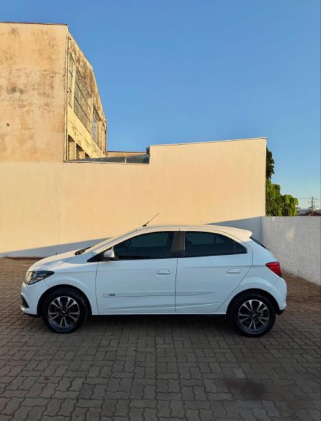 CHEVROLET Onix Hatch 1.0 12V 4P FLEX LTZ TURBO, Foto 6