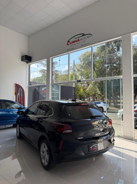 CHEVROLET Onix Hatch 1.0 12V 4P FLEX PREMIER TURBO AUTOMTICO, Foto 2