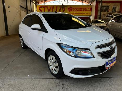 CHEVROLET Onix Hatch 1.4 4P FLEX LT, Foto 9